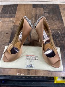 BADGLEY MISCHKA KIARA EMBELLISHED PEEP-TOE EVENING PUMPS (SZ BADGLEY MISCHKA KIARA EMBELLISHED PEEP-TOE EVENING PUMPS (SZ
